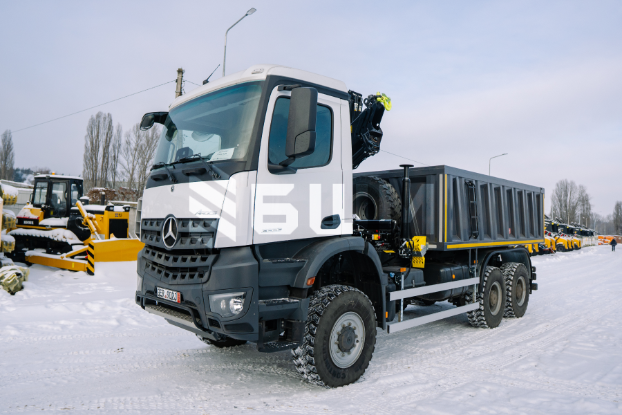 Самоскид UAC СКД-20 на MERCEDES-BENZ Arocs 3333