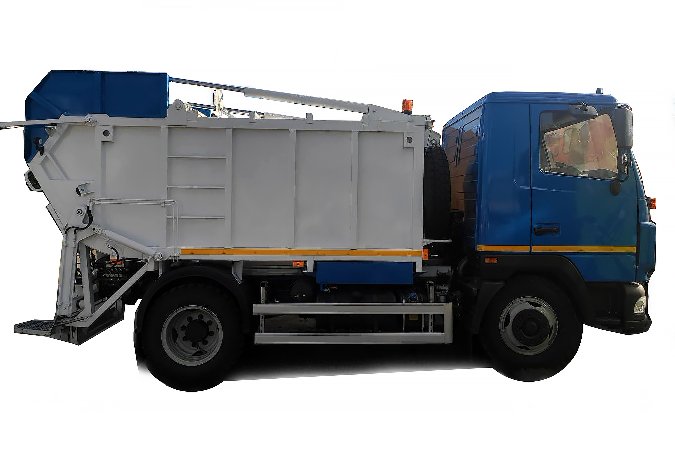 Сміттєвоз UAC УСВ-Z2 із заднім завантаженням на JAC N200