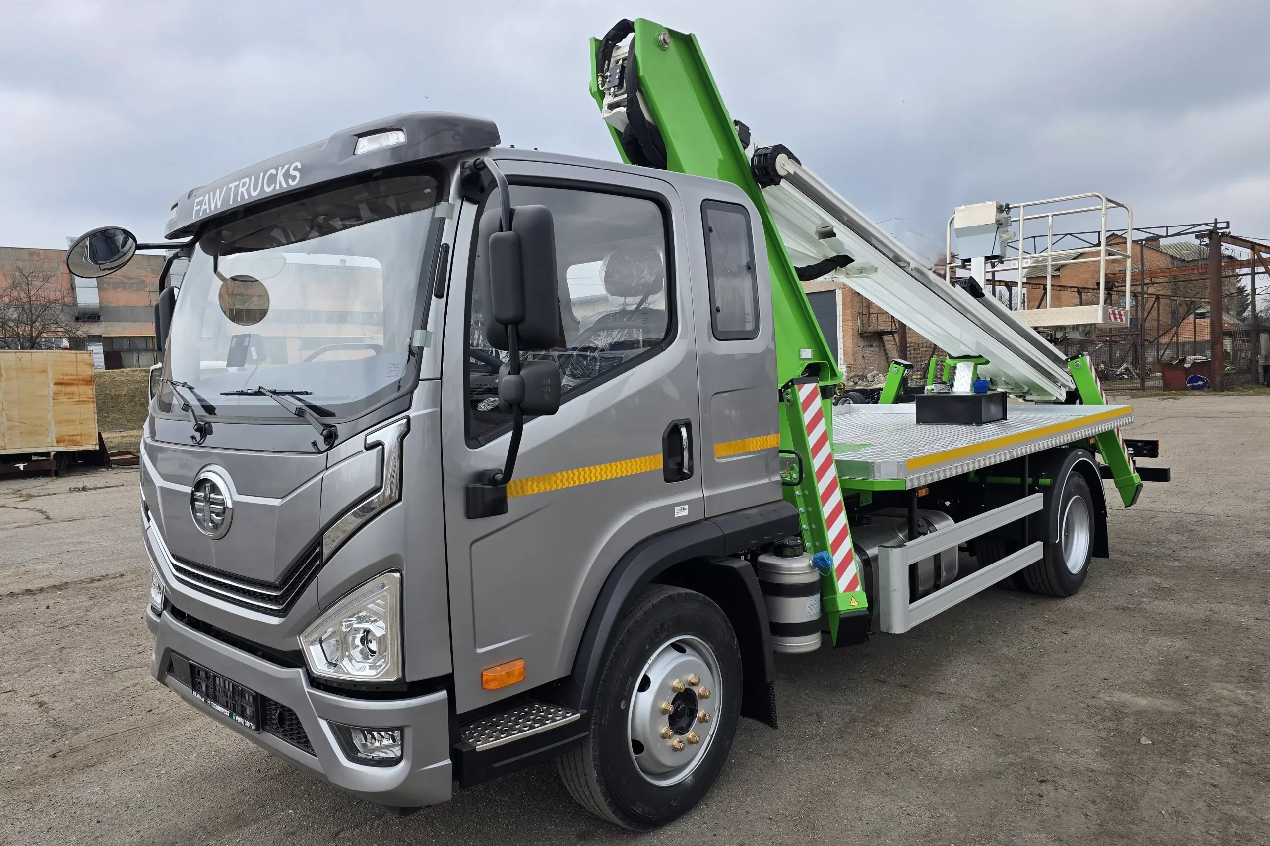 Автовишка STC на базі COMET 3 автовишки comet в україні