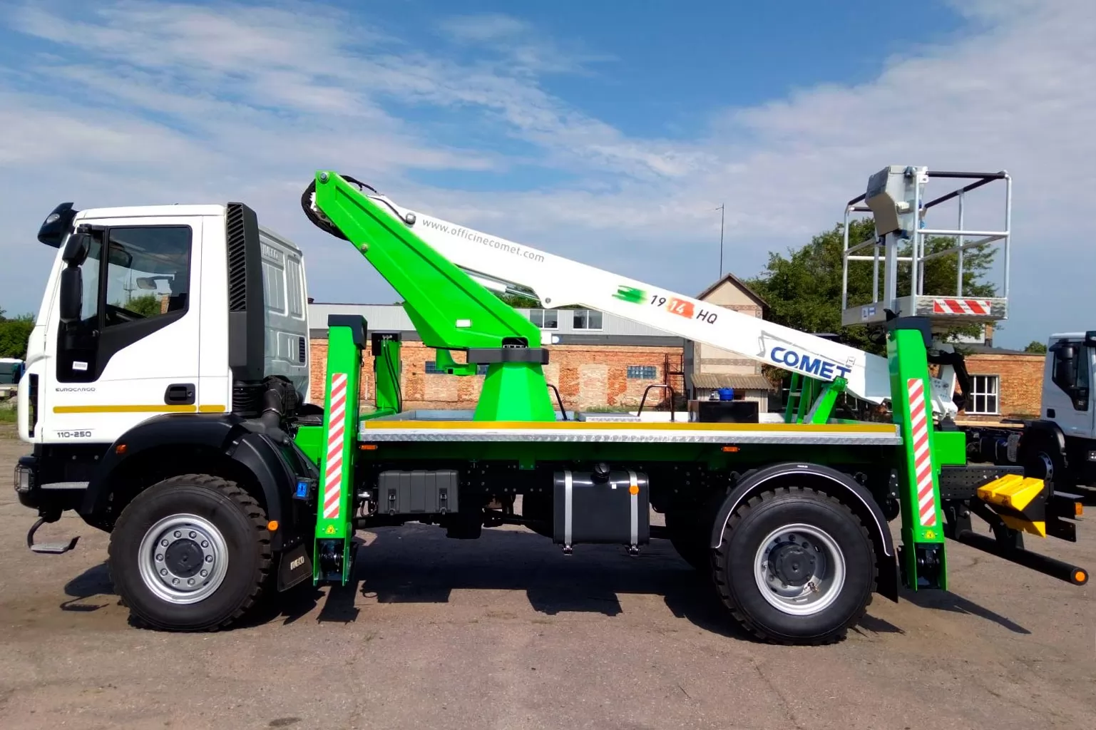Переваги АГП COMET 19 | 2 | 14 HQ на IVECO EUROCARGO ML110 4х4