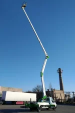 Автогідропідіймач COMET 28 | 2 | 14 HQ на IVECO Daily