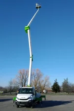 Автогідропідіймач COMET 28 | 2 | 14 HQ на IVECO Daily