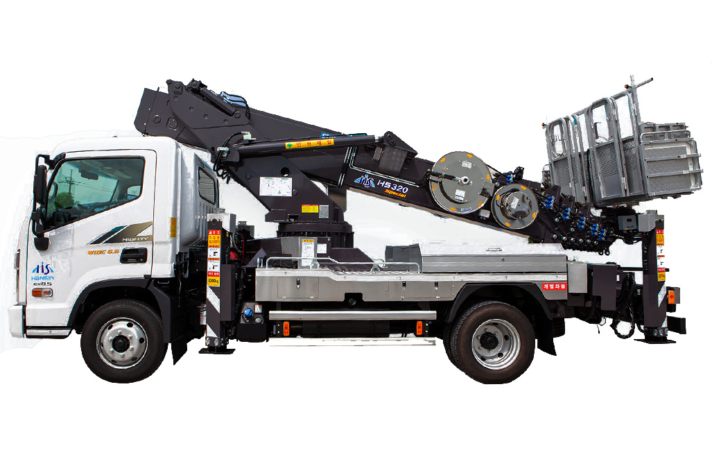 Бортовий автомобіль УАК PM 11