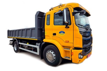 Самоскид УАК 12 т на JAC N200